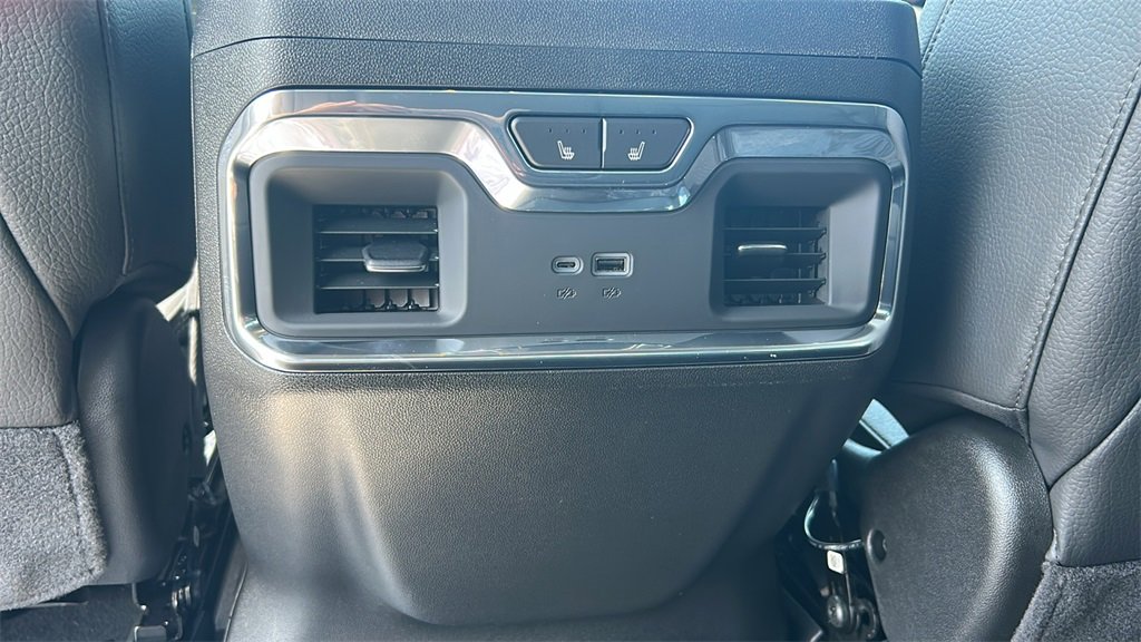 2025 Gmc Sierra 3500 HD Denali photo 33