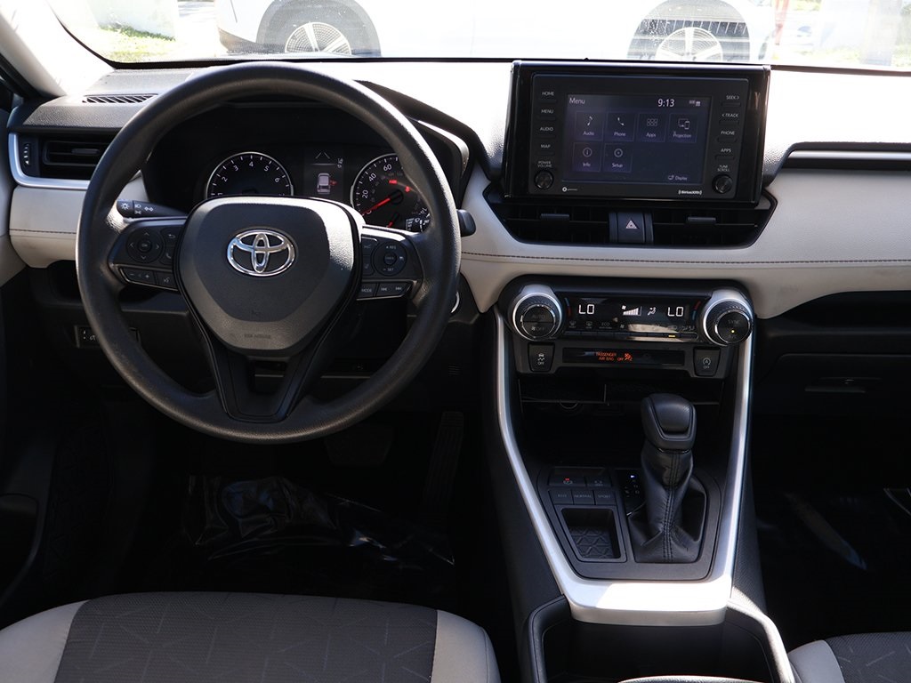 2022 Toyota RAV4 XLE photo 30