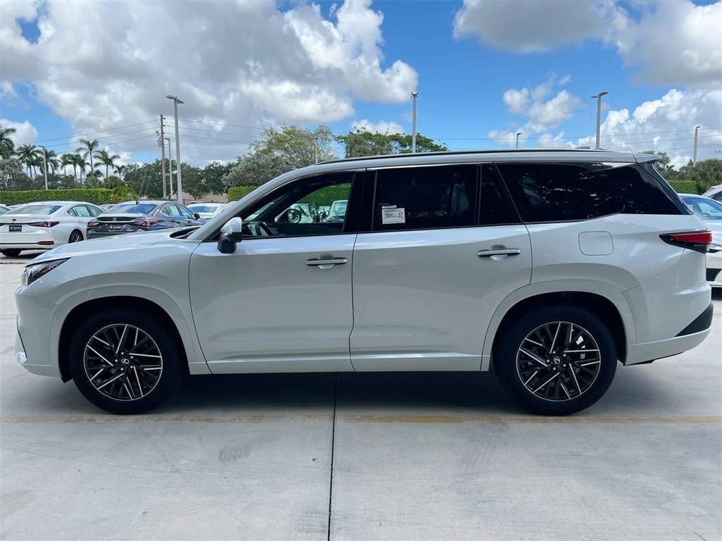 2026 Lexus TX Premium photo 4
