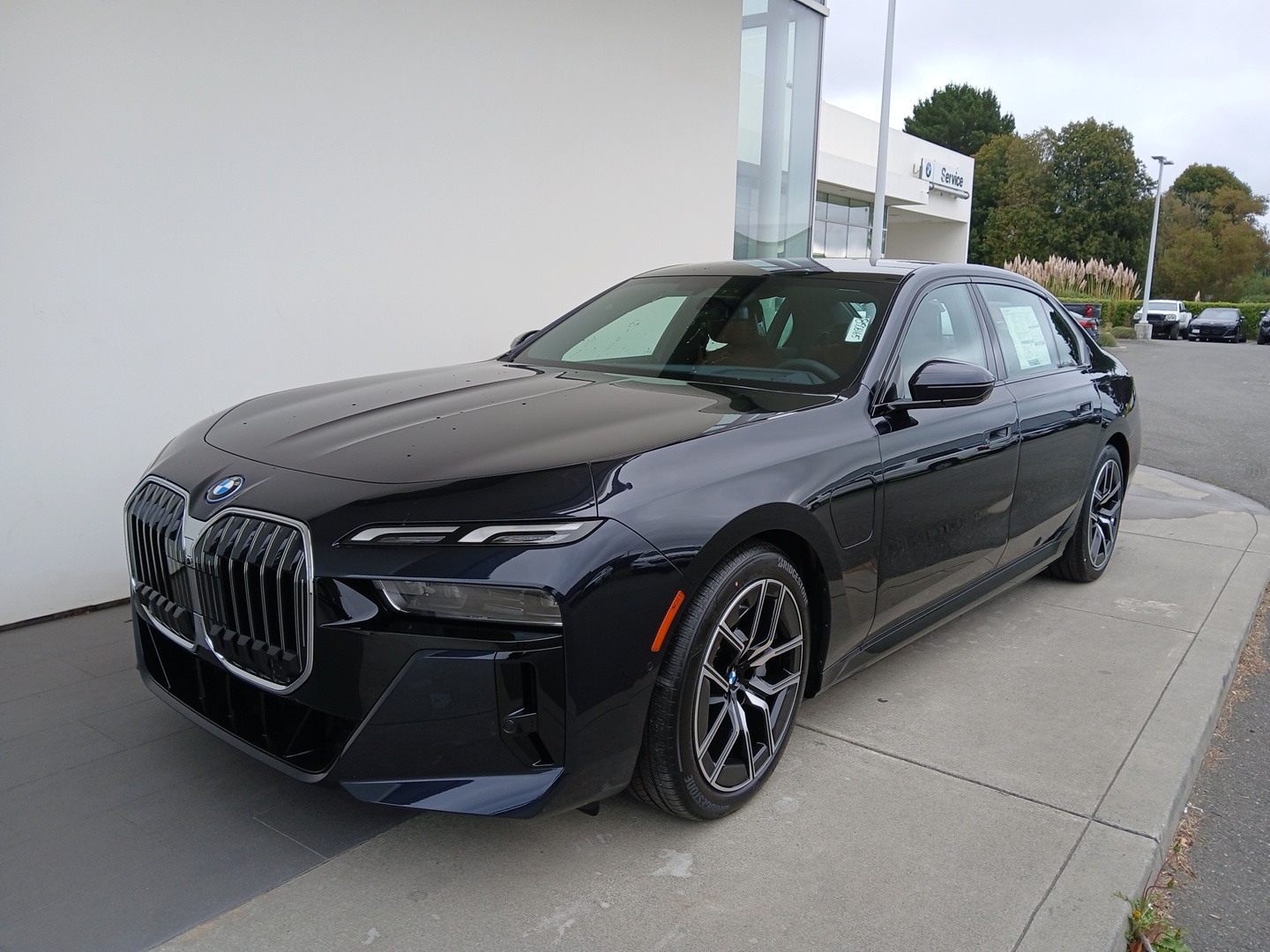 2026 Bmw 750e 750e xDrive photo 2