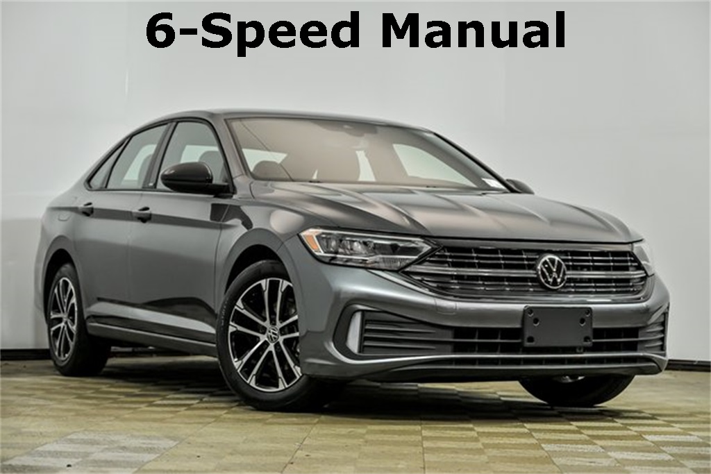 2024 Volkswagen Jetta Sport's photo