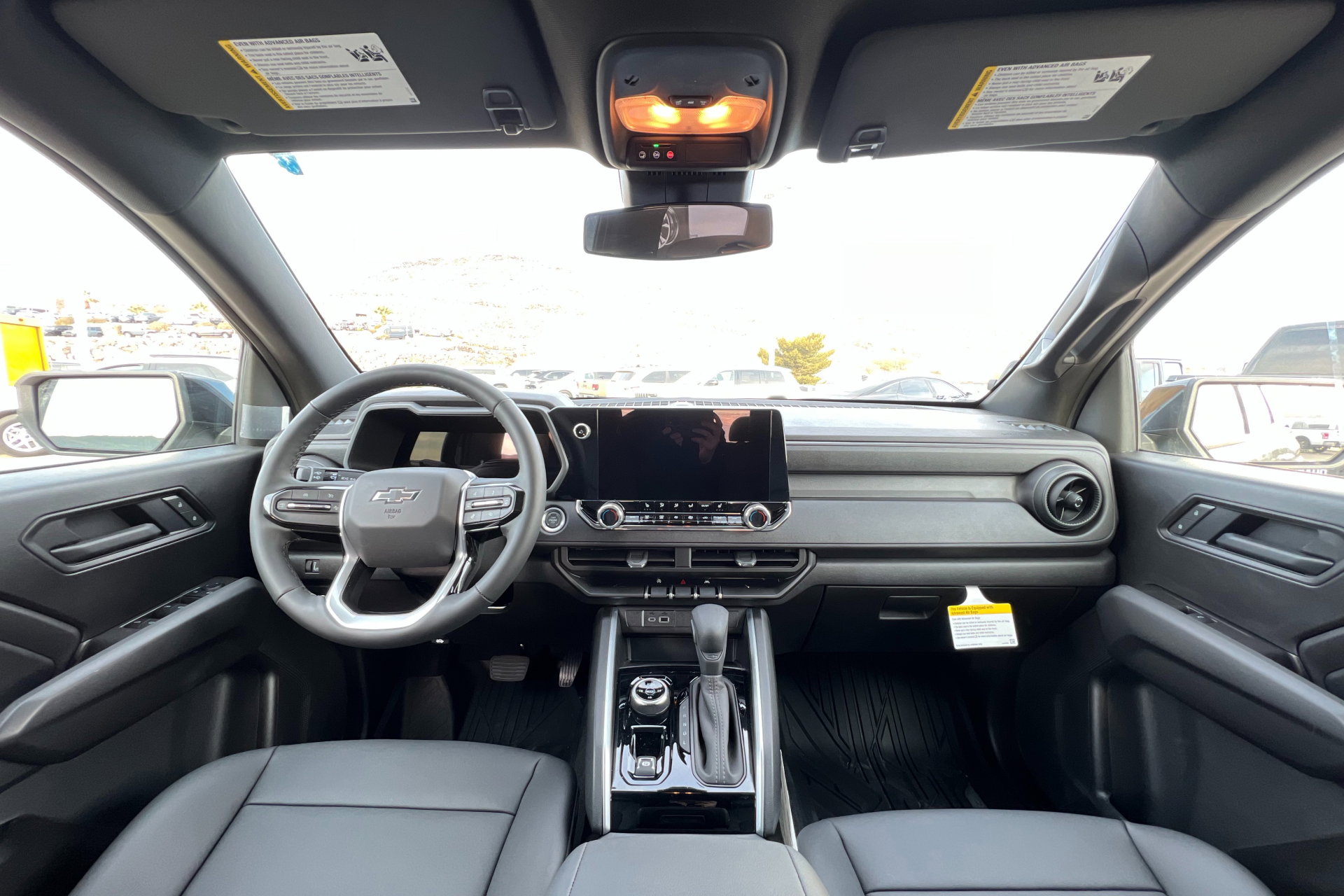 2025 Chevrolet Colorado Trail Boss photo 9