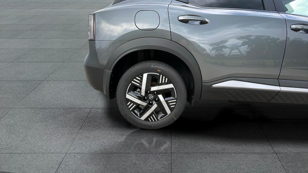 2025 Nissan Kicks SV photo 17