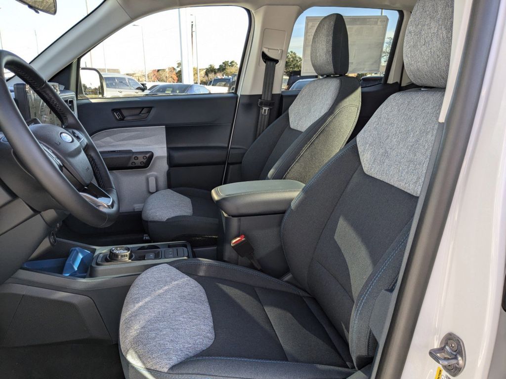 2025 Ford Maverick XLT photo 11