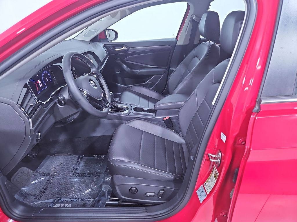 2021 Volkswagen Jetta SEL photo 9