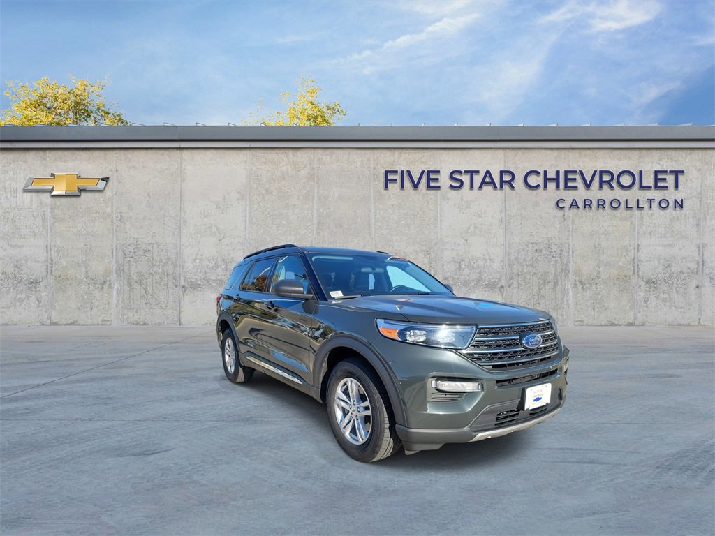 2023 Ford Explorer XLT's photo