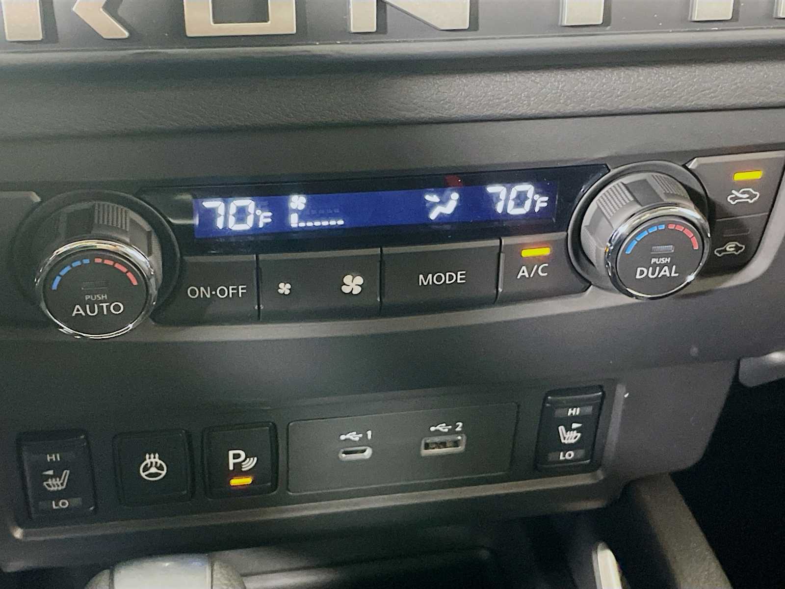 2025 Nissan Frontier SV photo 12