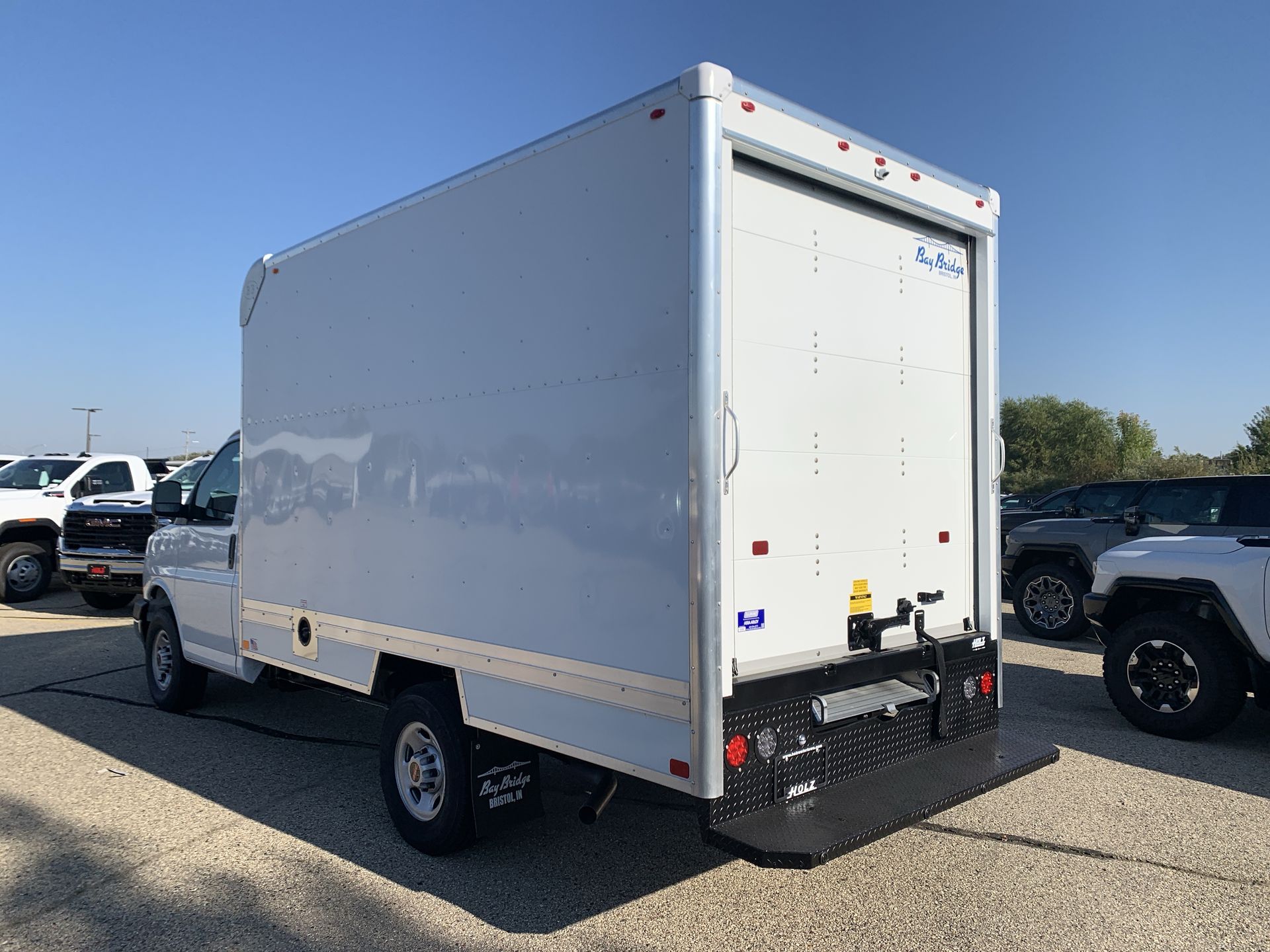 2025 Gmc Savana Cutaway 3500 photo 24