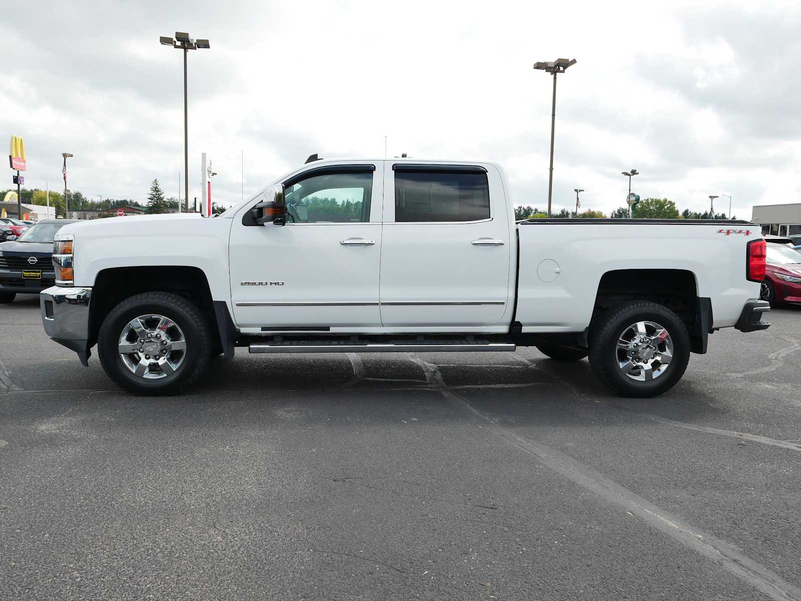 2017 Chevrolet Silverado 2500HD LTZ photo 4