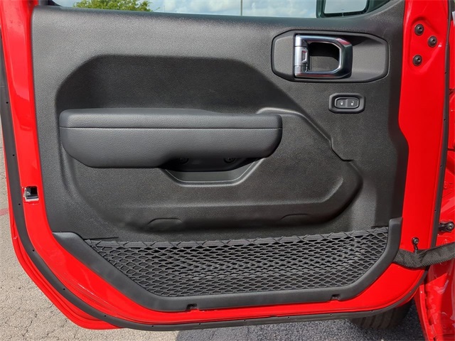 2025 Jeep Wrangler Sport photo 12