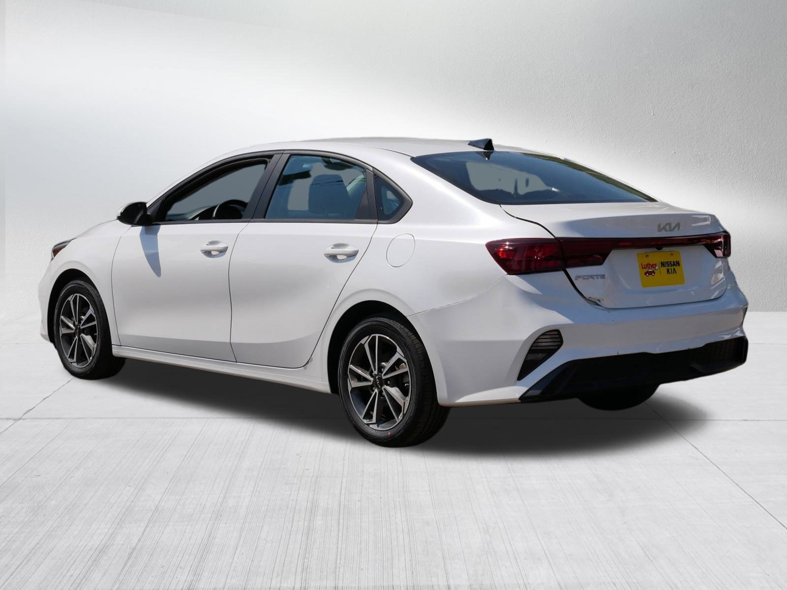 2023 Kia Forte LXS photo 5