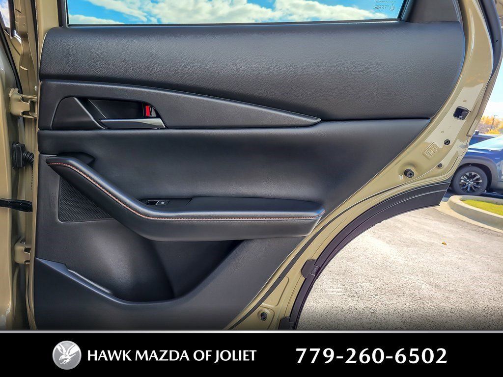 2025 MAZDA CX-30 - Image 19