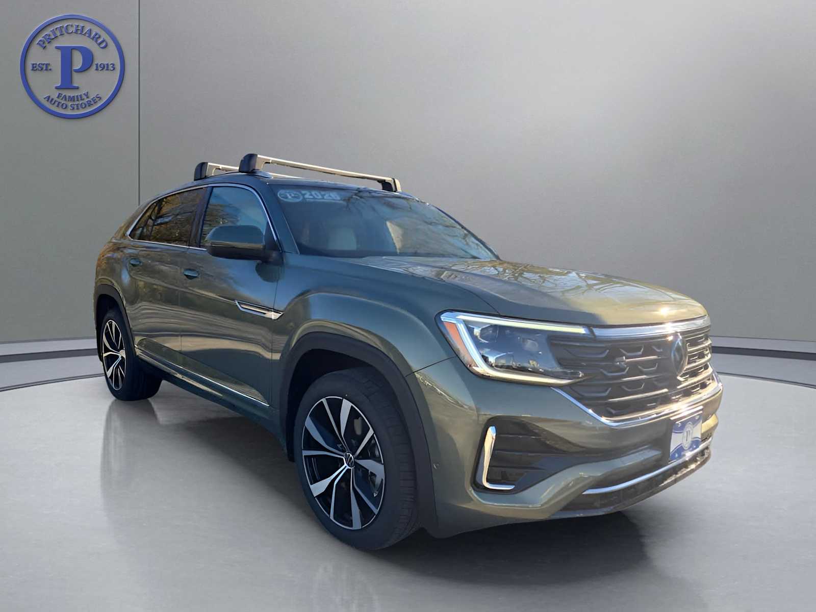 2026 Volkswagen Atlas Cross Sport SEL Premium R-LINE's photo