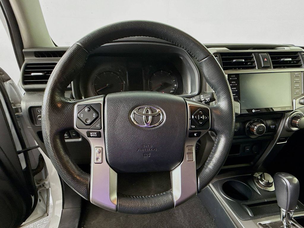 2024 Toyota 4Runner SR5 Premium photo 11
