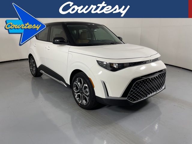2025 Kia Soul EX's photo