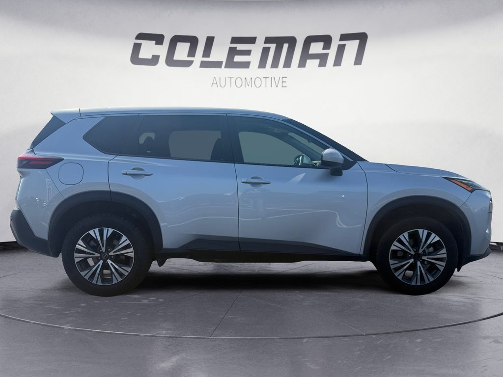 2023 Nissan Rogue SV photo 6