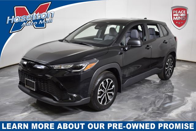 2023 Toyota Corolla Cross S's photo