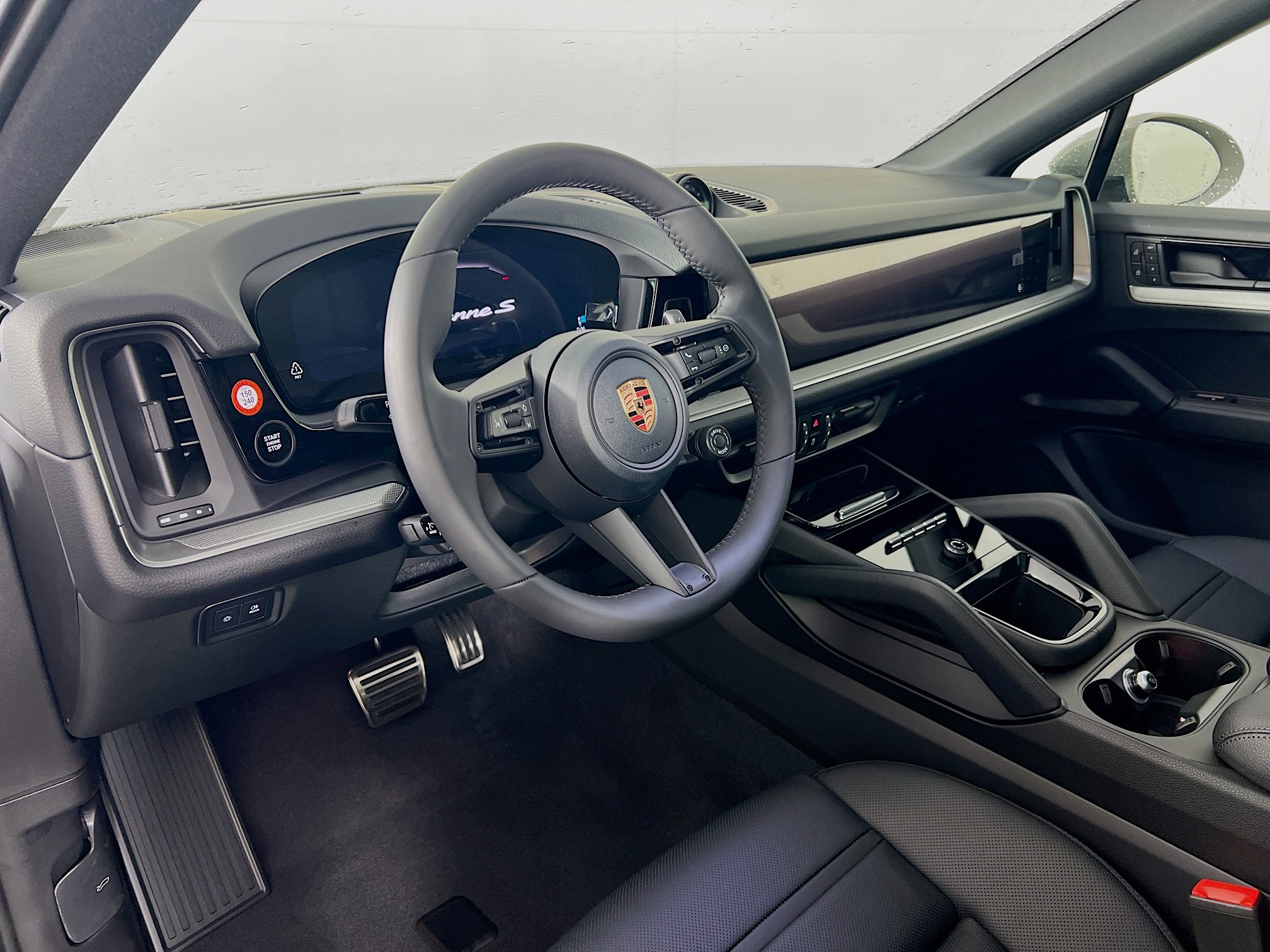 2026 Porsche Cayenne S Coupe photo 4