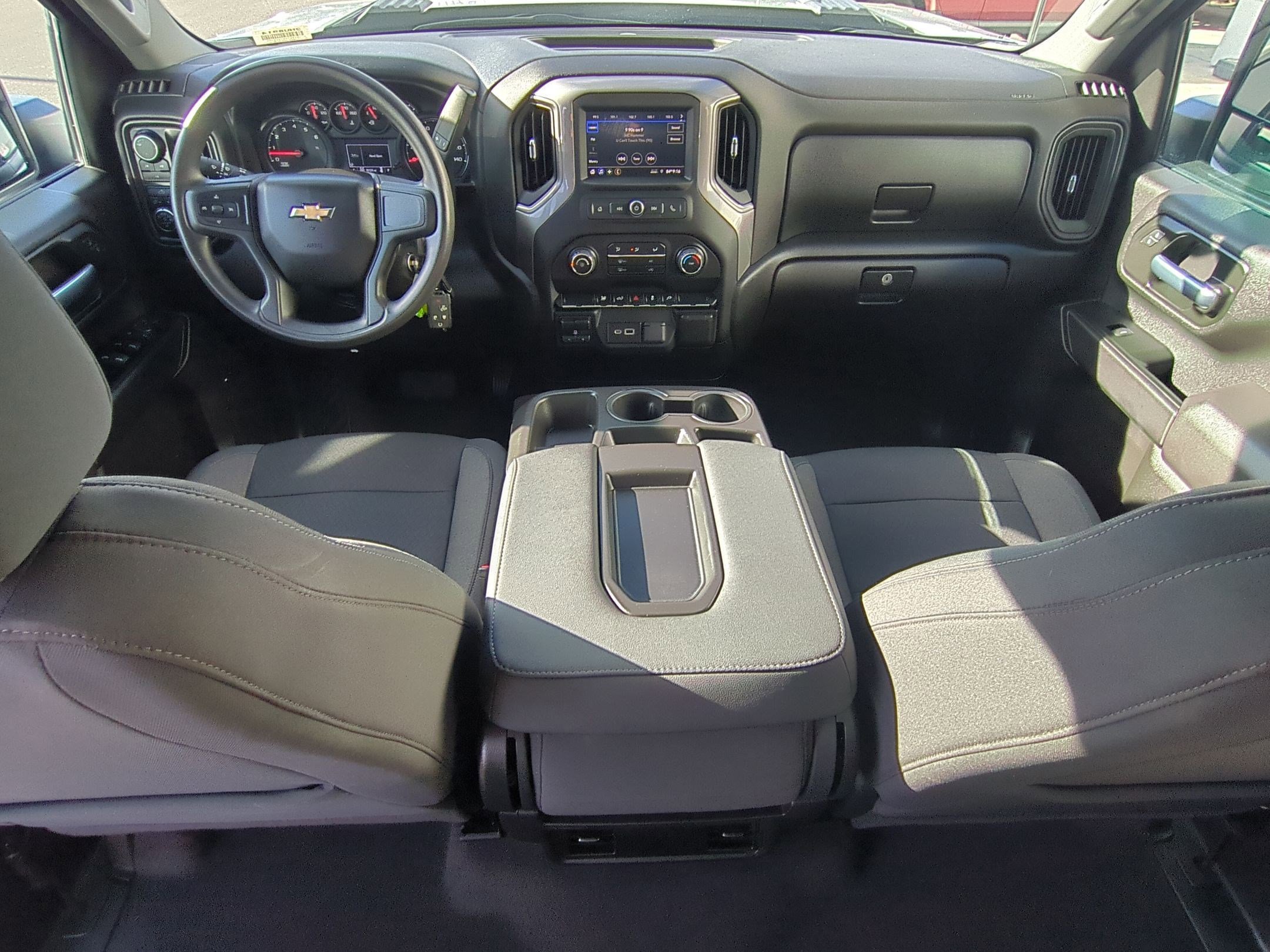 2022 Chevrolet Silverado 2500HD Custom photo 24