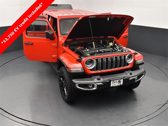 2025 Jeep Wrangler Sahara 4xe photo 24