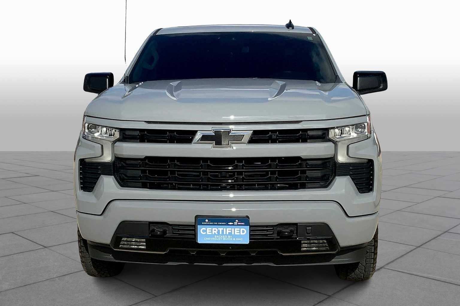 2024 Chevrolet Silverado RST photo 3