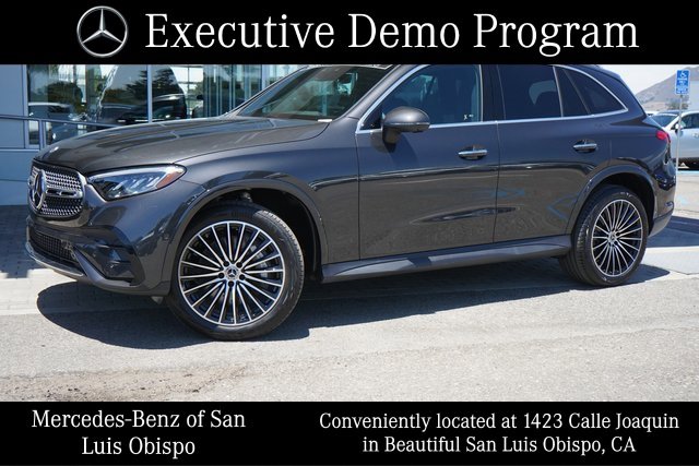 2025 Mercedes Benz GLC 300 photo 4