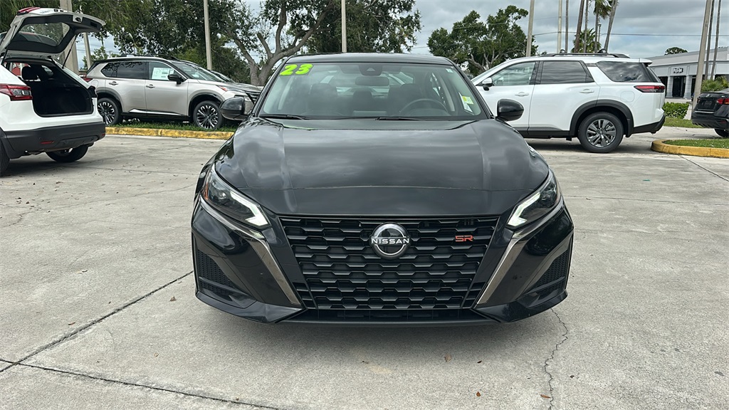 2023 Nissan Altima 2.5 SR photo 2