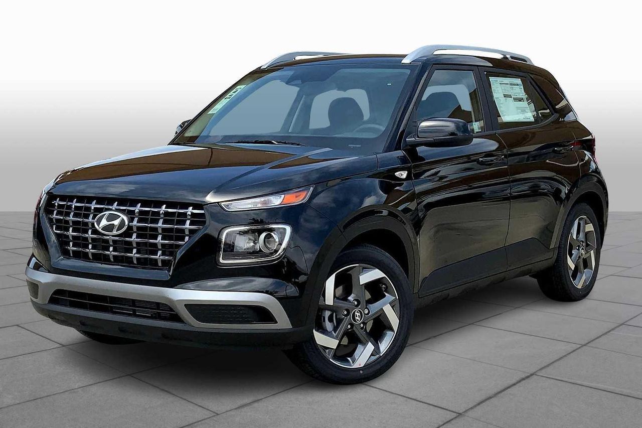 2025 Hyundai Venue SEL's photo