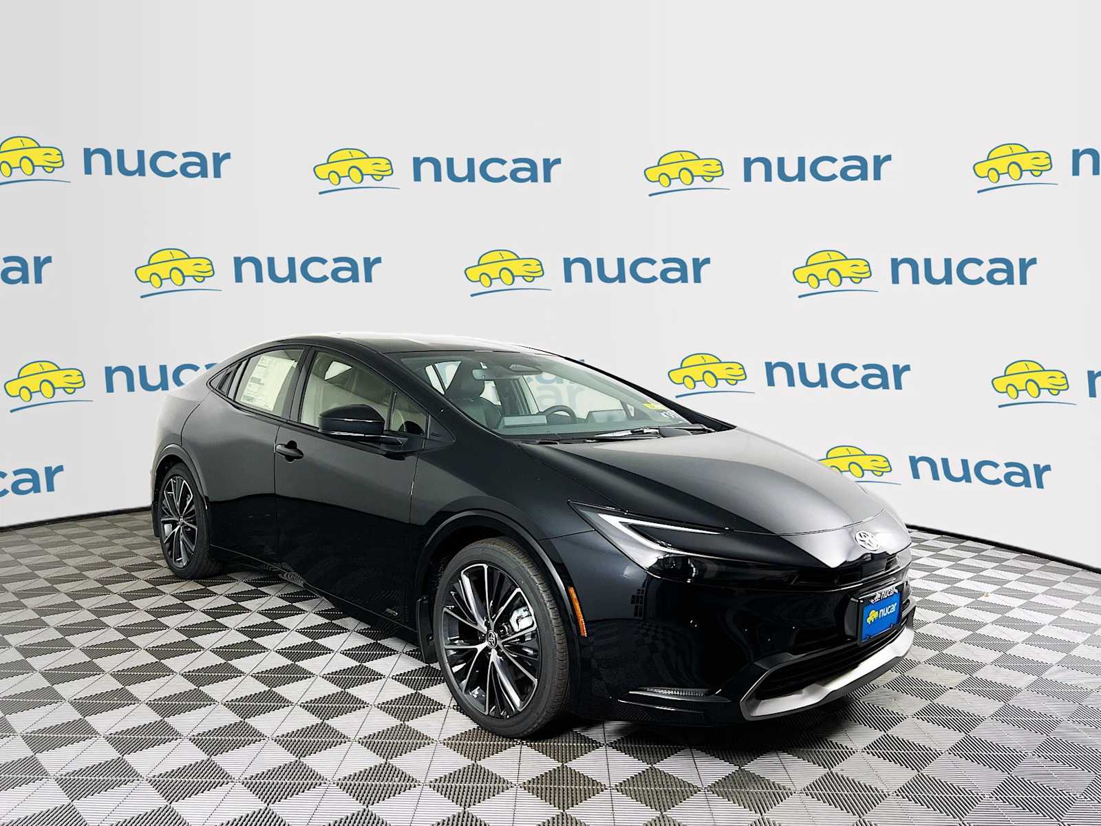 2026 Toyota Prius XLE's photo