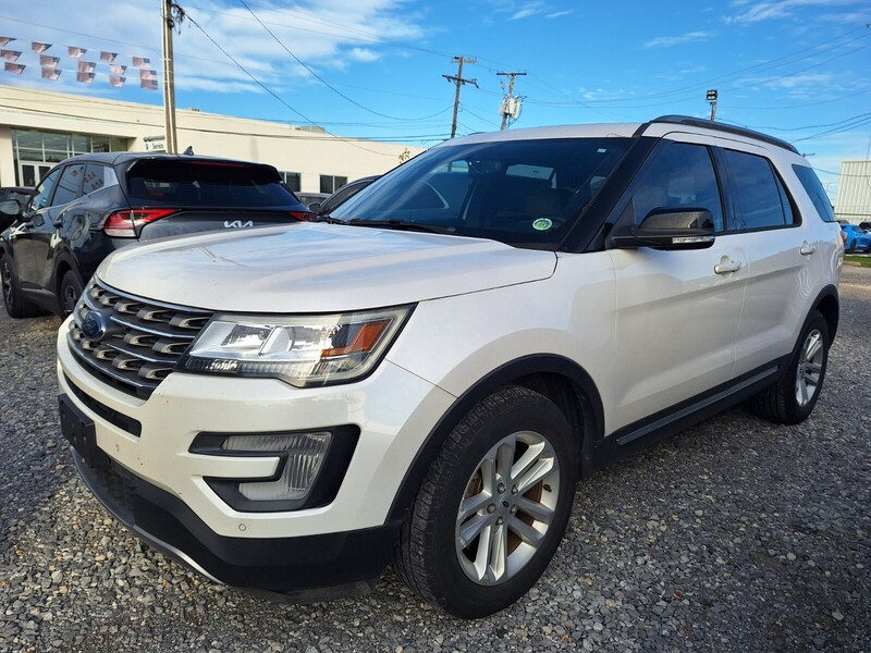 2017 Ford Explorer XLT's photo