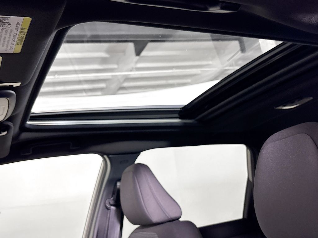 2025 Subaru Forester Premium photo 19