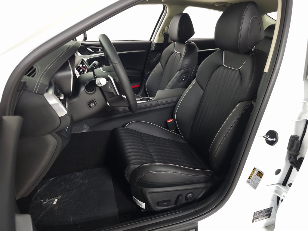 2026 Genesis G70 2.5T Prestige AWD photo 11