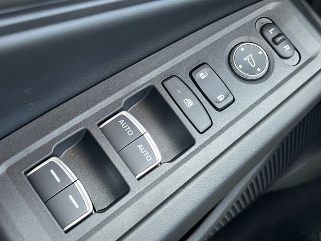 2025 Honda Accord SE photo 20