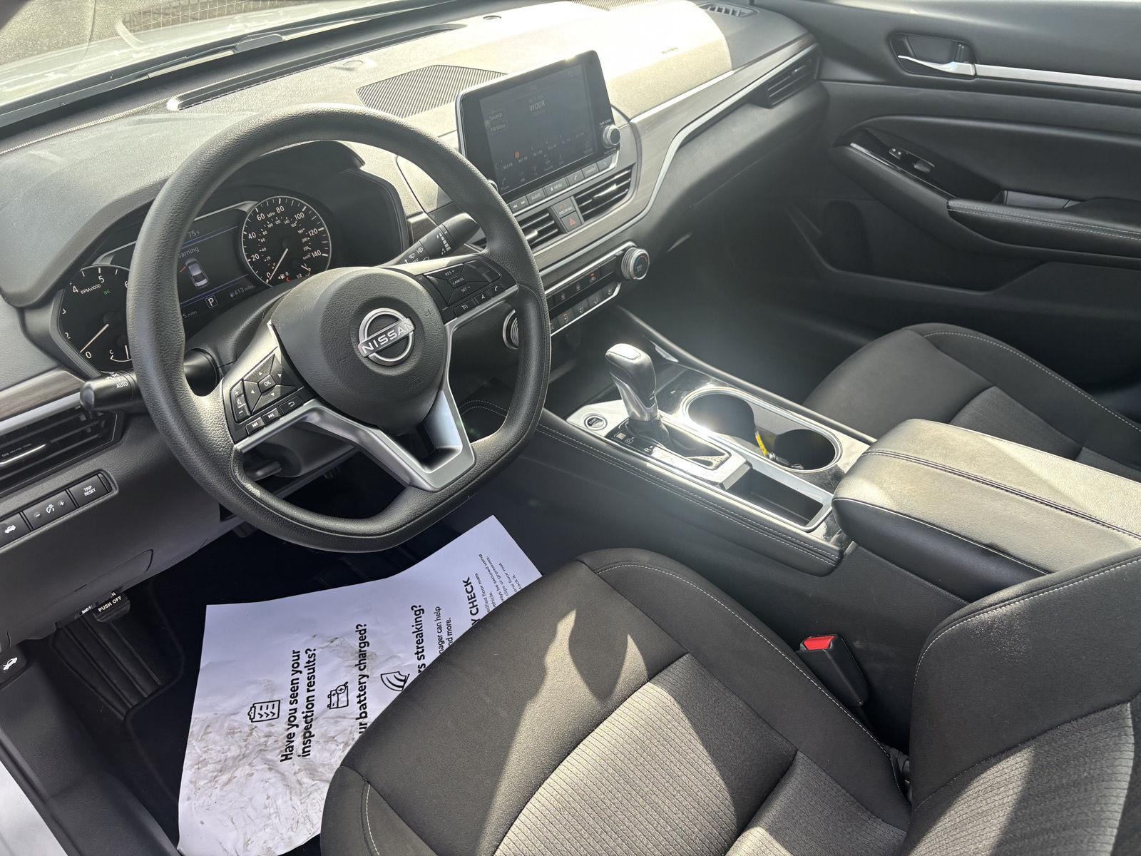 2023 Nissan Altima 2.5 SV photo 14