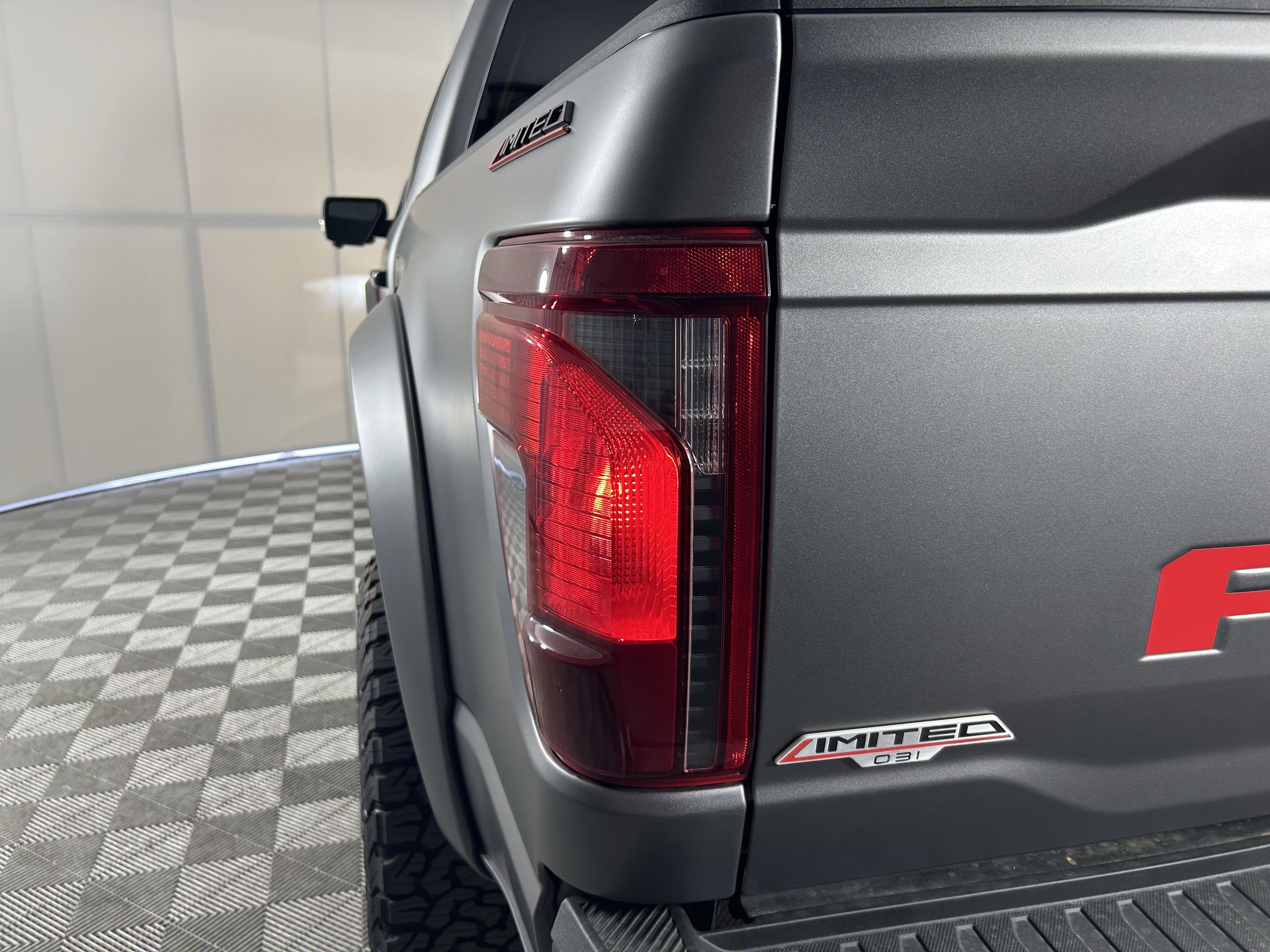 2025 Ford F-150 XLT photo 13