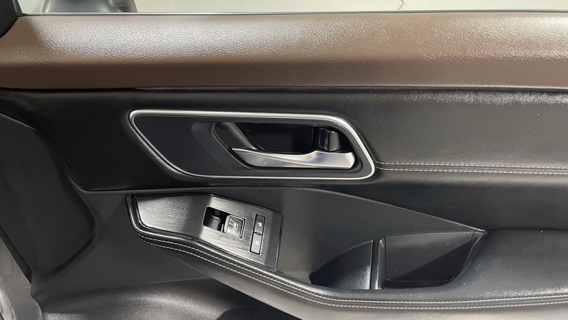 2021 Nissan Rogue Platinum photo 16