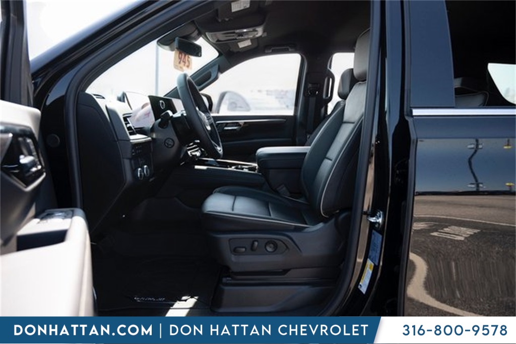 2025 Chevrolet Tahoe Premier photo 4