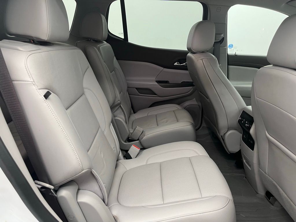 2023 Gmc Acadia SLT photo 35