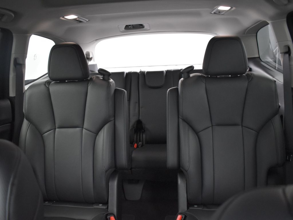 2025 Subaru Ascent Onyx Edition Touring photo 22