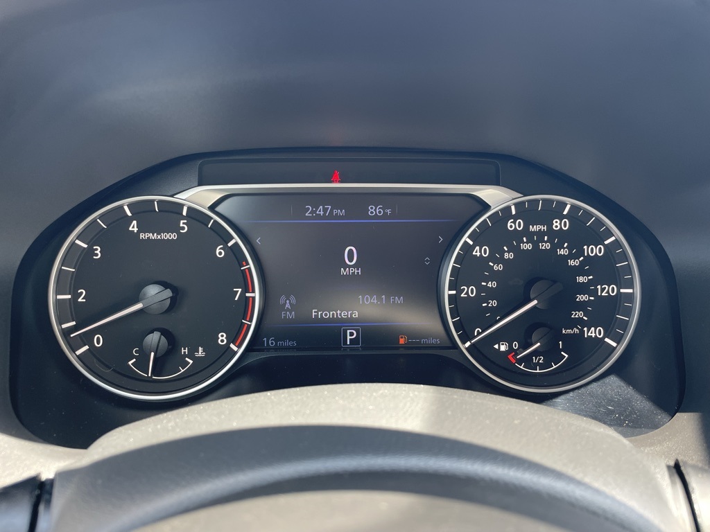 2025 Nissan Altima SR photo 11
