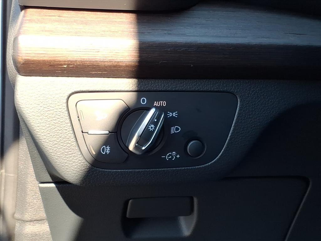 2024 Audi Q5 S line Premium Plus photo 3