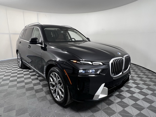 2026 BMW X7 40i's photo