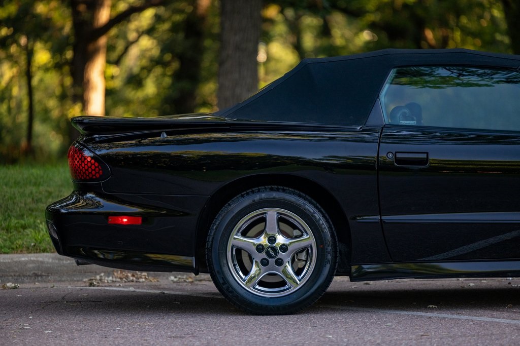 2002 Pontiac Firebird TRANS AM photo 22