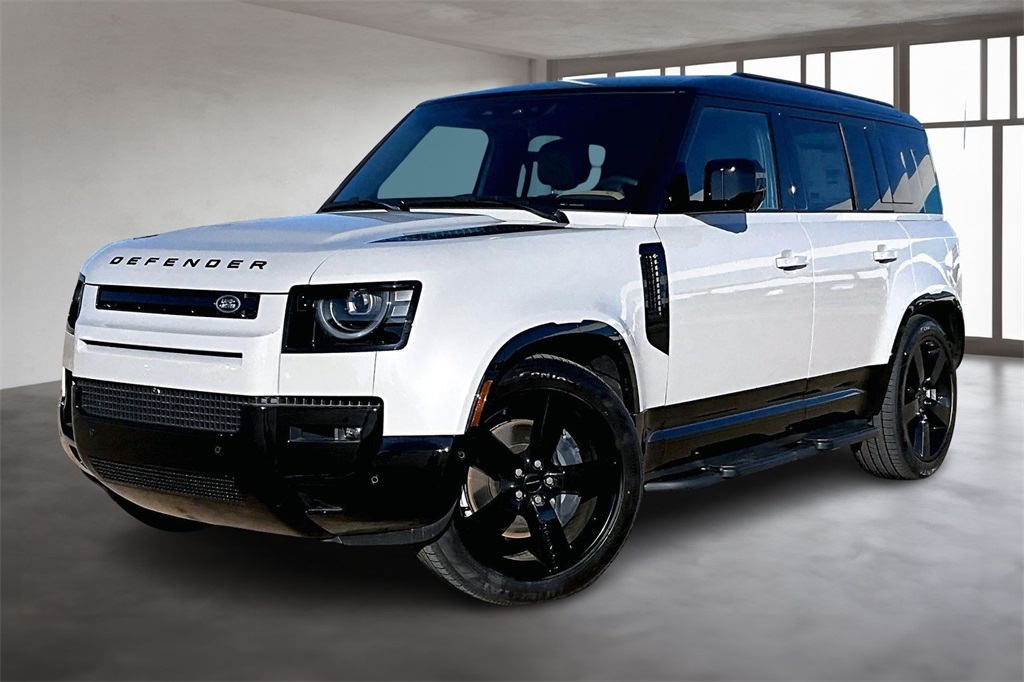 2026 Land Rover Defender X-Dynamic SE's photo