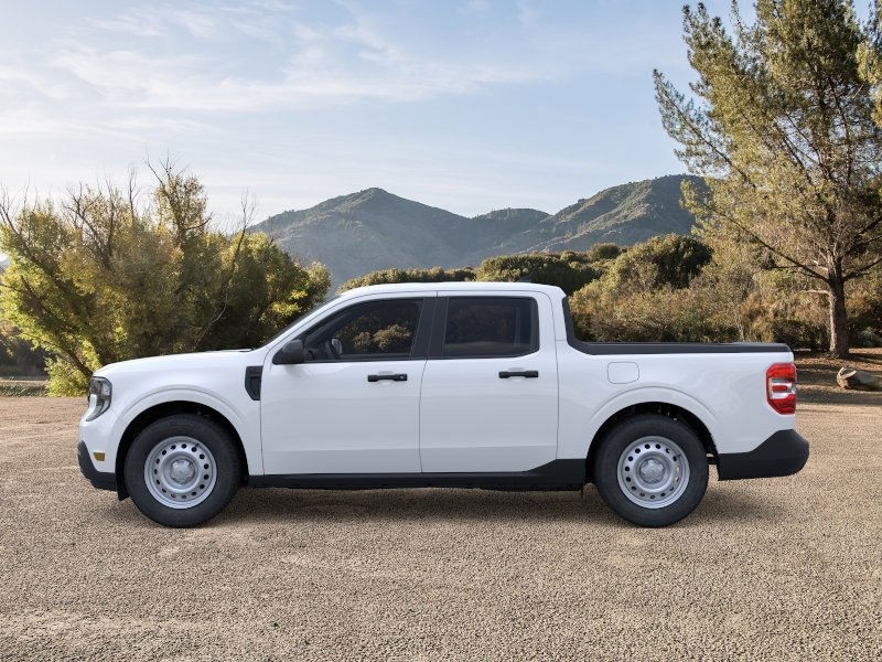 2025 Ford Maverick XL photo 3