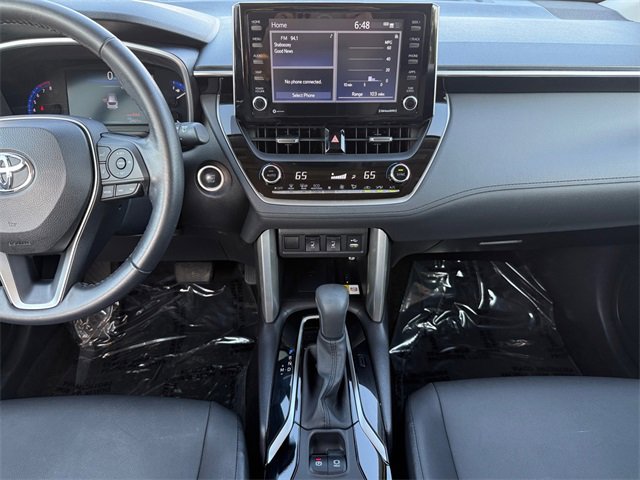 2022 Toyota Corolla Cross XLE photo 13