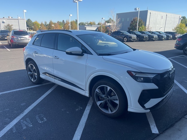 2024 Audi Q4 E-tron Premium photo 3