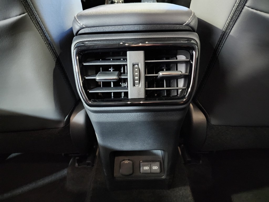 2025 Lexus NX 250 photo 27
