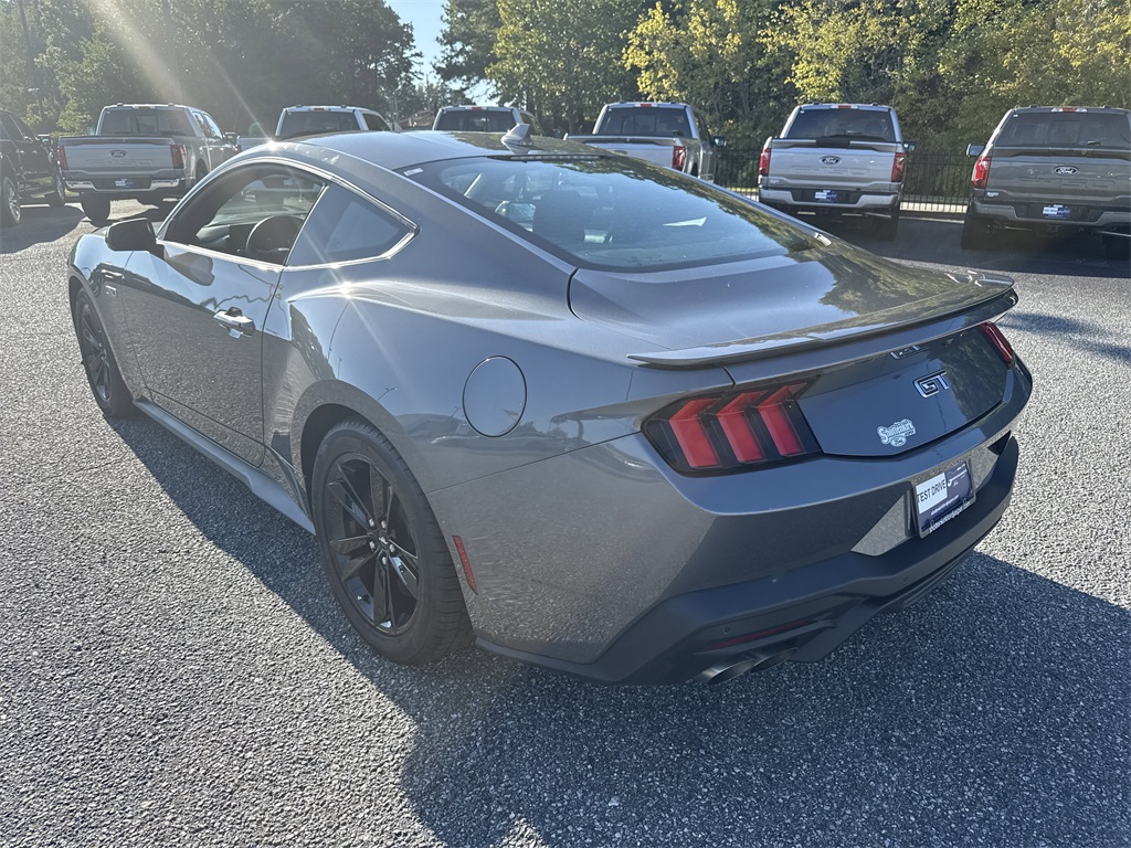 2024 Ford Mustang GT photo 6