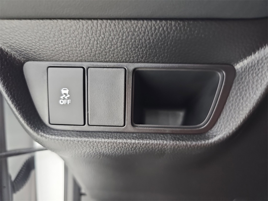 2026 Honda HR-V LX photo 30